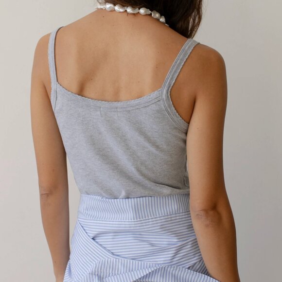 Donni Baby Ribbed Scallop Tank - Picture 4 of 7